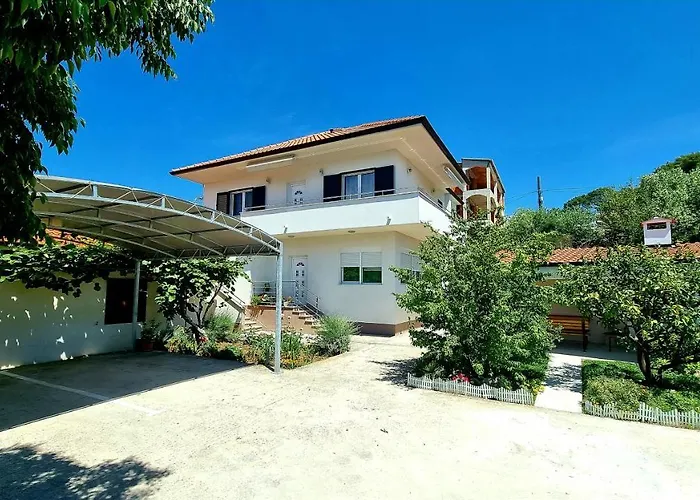Apartments Bava