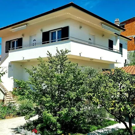 Apartments Bava Trogir Exterior photo